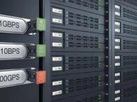 美国服务器带宽选择指南：CN2、国际线路与回国优化线路对比