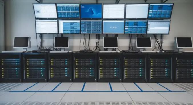 管理员应该如何正确维护美国高防DDoS服务器?