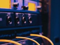 服务器黑屏问题:从硬件故障到恶意攻击的全面诊断与修复