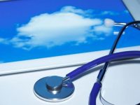 医疗行业的传统系统向云端迁移：告别旧时代，迎接新时代