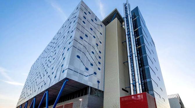 数据中心架构：从空白盒子到爆款设计