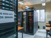 企业如何利用香港高防DDoS服务器保护网络安全？