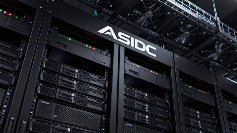 AI图像生成平台如何在香港服务器的Ubuntu系统中结合GPU直通与多实例调度，提升并发推理能力？